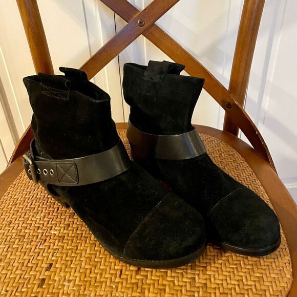 Rosebud suede buckle ankle boots size 38 - Picture 3 of 9